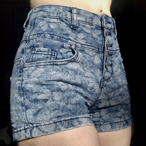 Blue Floral Print Button Up Shorts - Picture 2 of 4